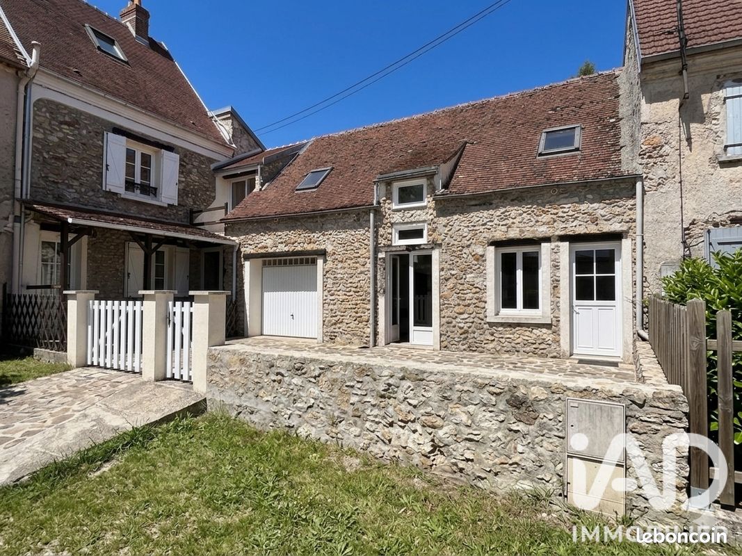 Maison 8 pièces 140 m² · à Verdelot · 140 m² · 229 900 €