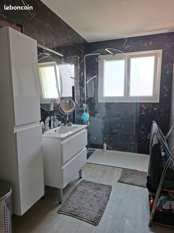 Maison 4 pièces 100 m² · à La Ménitré · 100 m² · 185 000 €