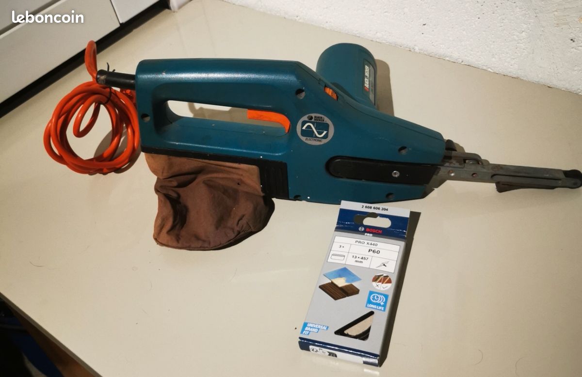 Ponceuse à bande black et decker avec 3 bandes neuves (image 2)