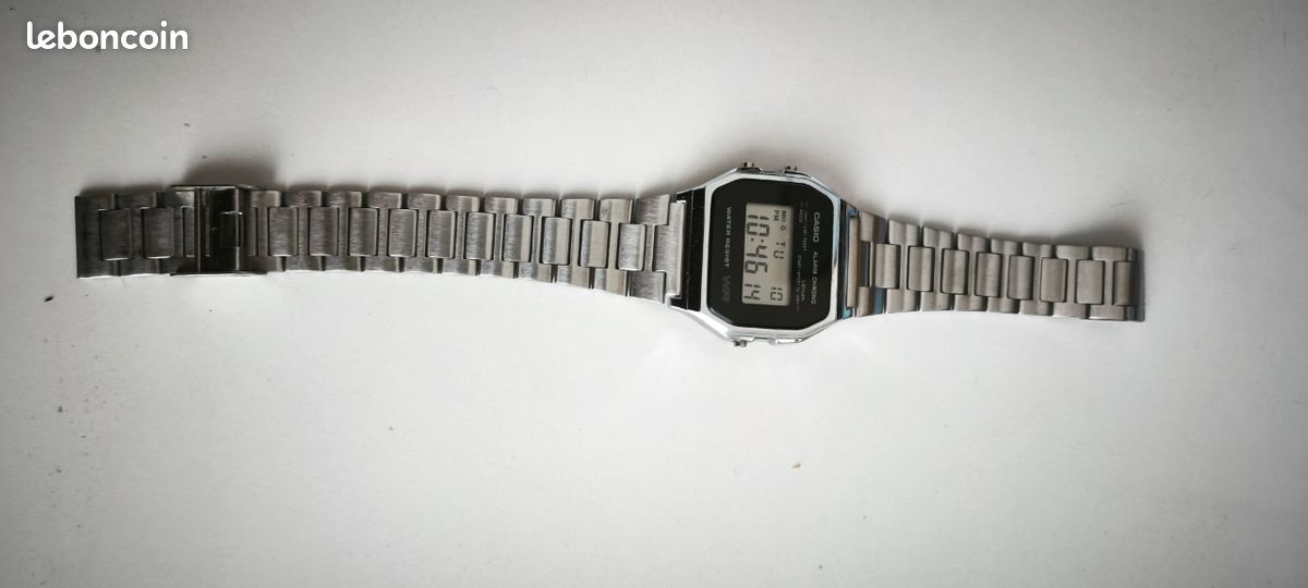 Montre Casio mixte (image 1)