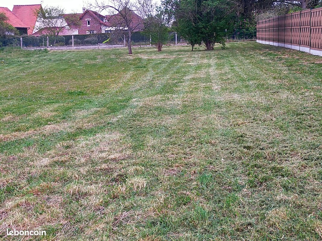 Terrain à bâtir · à Lassigny · 35 000 €