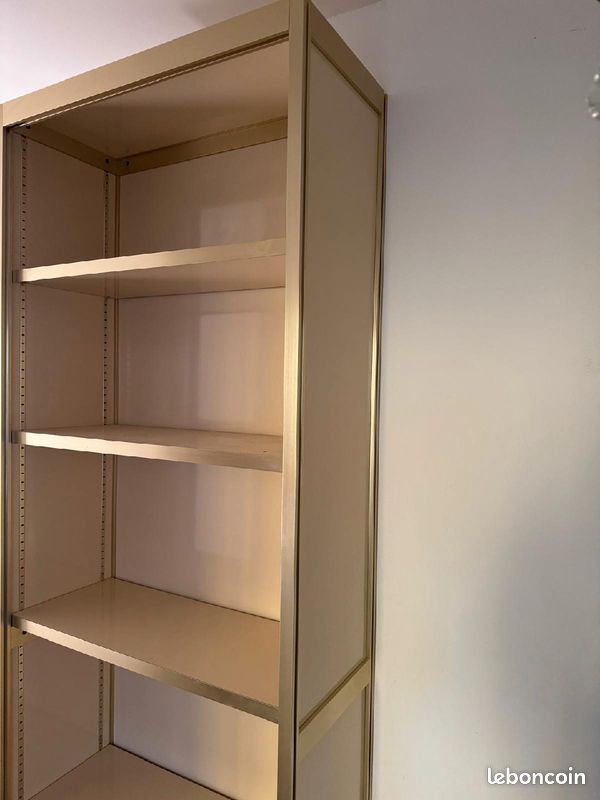 Armoire en aluminium et bois (image 2)