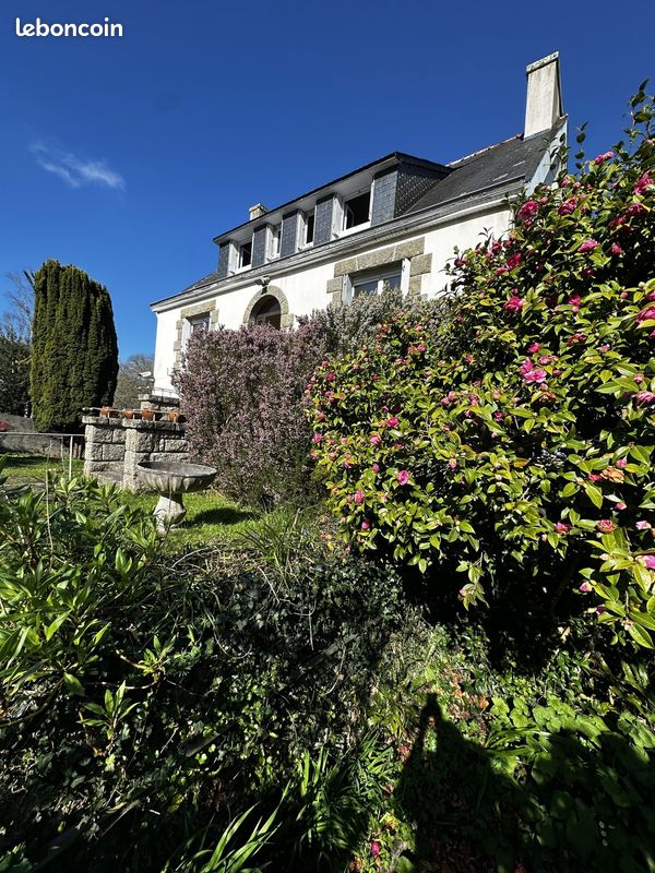 Maison 6 pièces 120 m² · à Locronan · 120 m² · 270 000 €