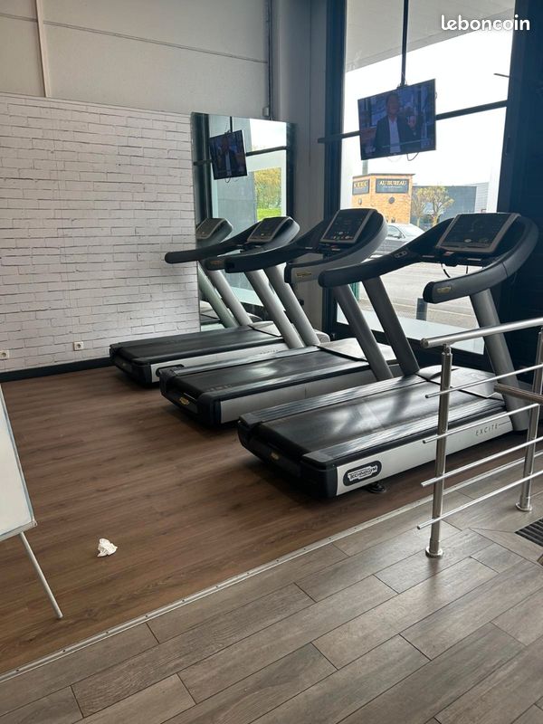 Lot 27 cardio technogym professionnel (image 2)