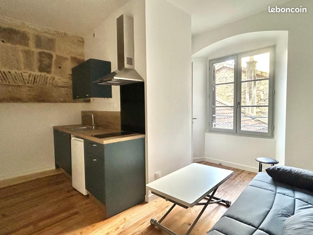 Appartement 1 pièce 13 m² · à Périgueux · 13 m² · 370 €