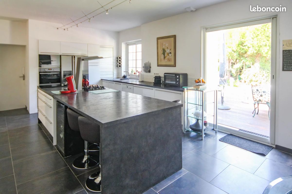 Maison 10 pièces 250 m² (image 6)