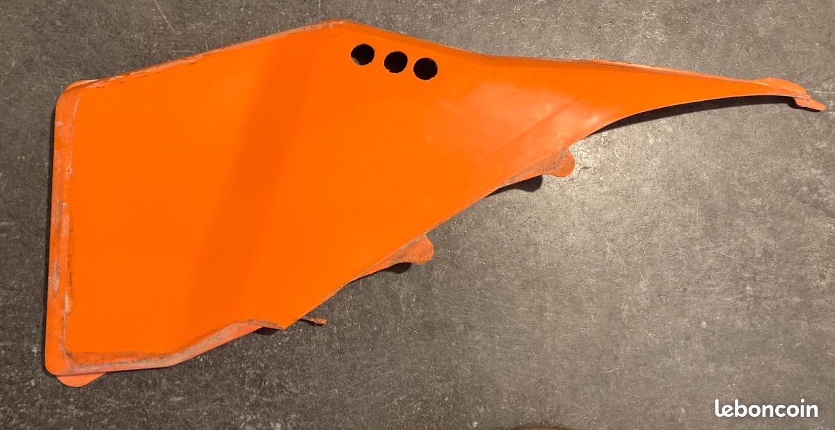 Plastique couvercle boîte à air ktm ventilé (image 1)