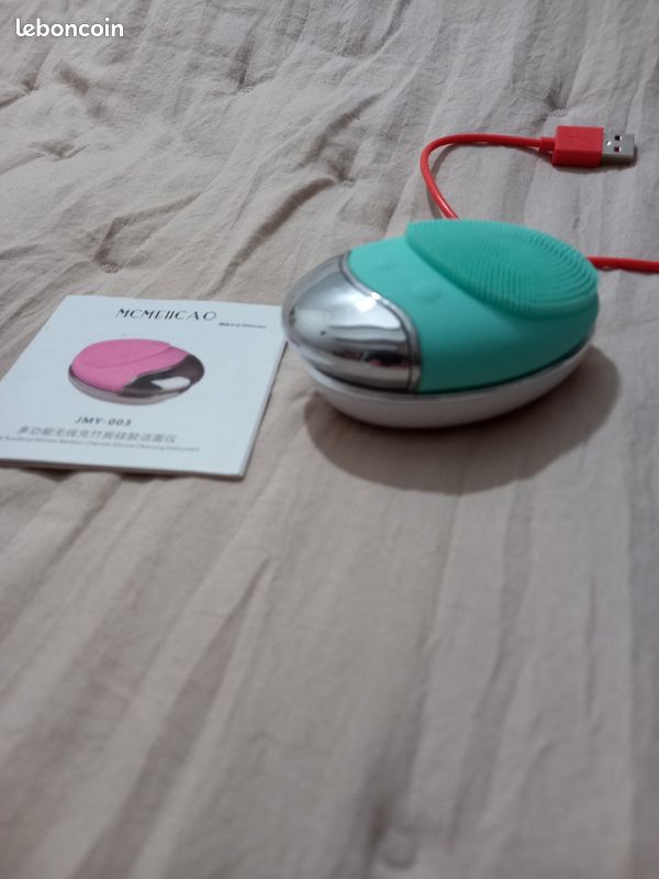 Nettoyant visage silicone rechargeable (image 1)