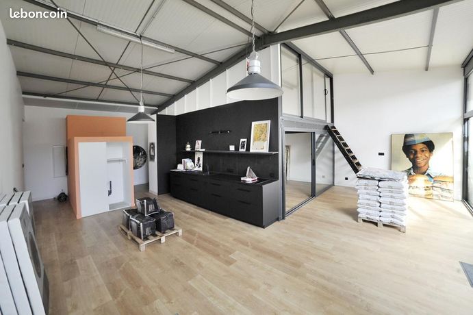Loft 3 pièces 92 m²