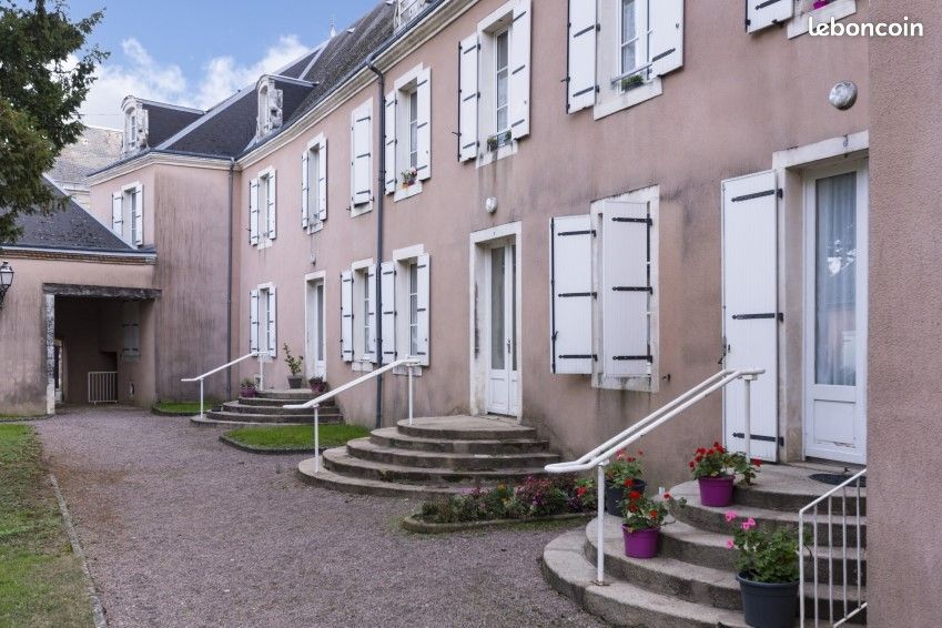 Appartement 2 pièces 67 m² · à Cluis · 67 m² · 410 €