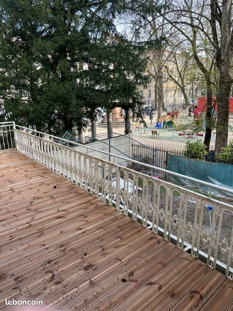 Appartement 3 pièces 80 m² · à Besançon · 80 m² · 900 €