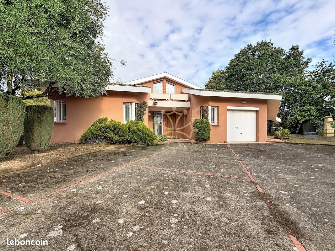 Maison 4 pièces 131 m² · à Saint-Jean · 131 m² · 449 000 €