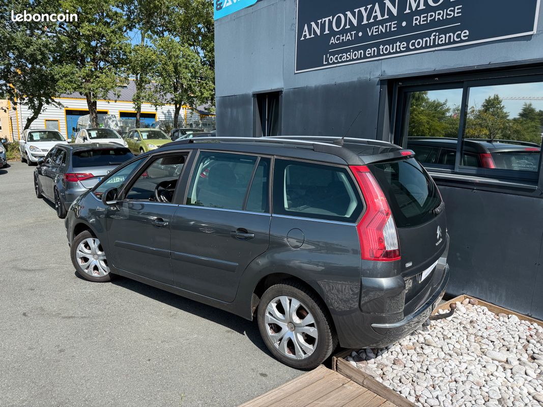 CITROEN Grand C4 Picasso 1.6 e-HDI 110 FAP Exclusive BMP6 7pl (image 2)