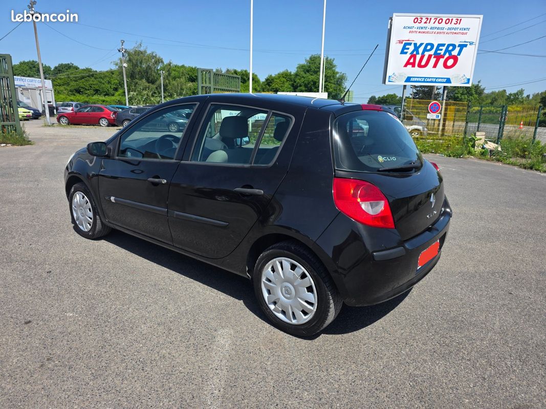 Renault Clio 1.5 DCI 68CV FAIBLE KILO CERTIFIE (image 2)