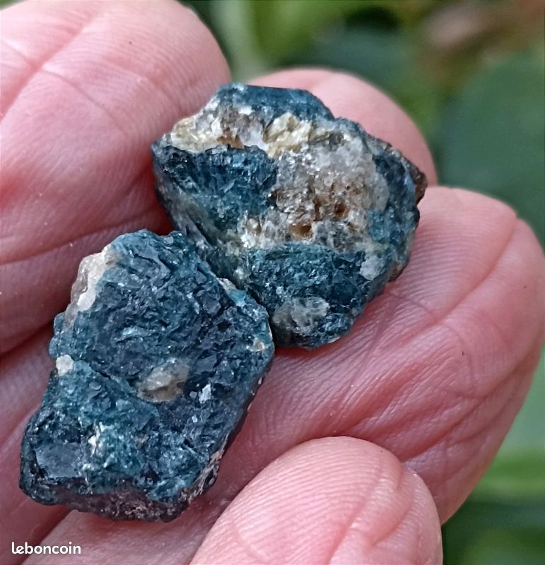 Pierre Précieuse Rare GRANDIDIERITE Bleue Verte De Madagascar - 26,26 Carats - Naturelle