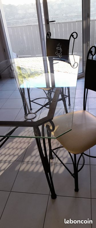 Table +chaises (image 1)