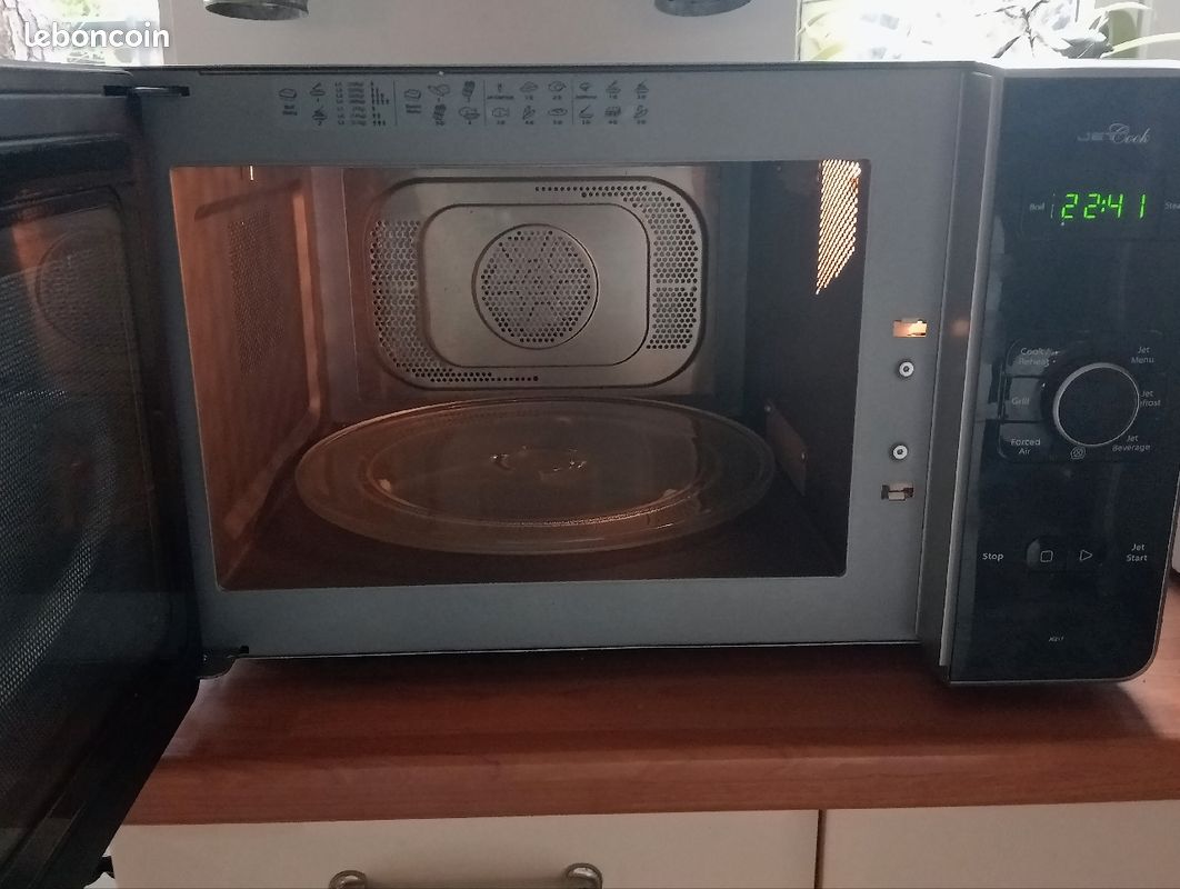Four micro-ondes multifonctions Whirlpool JC217 (image 2)