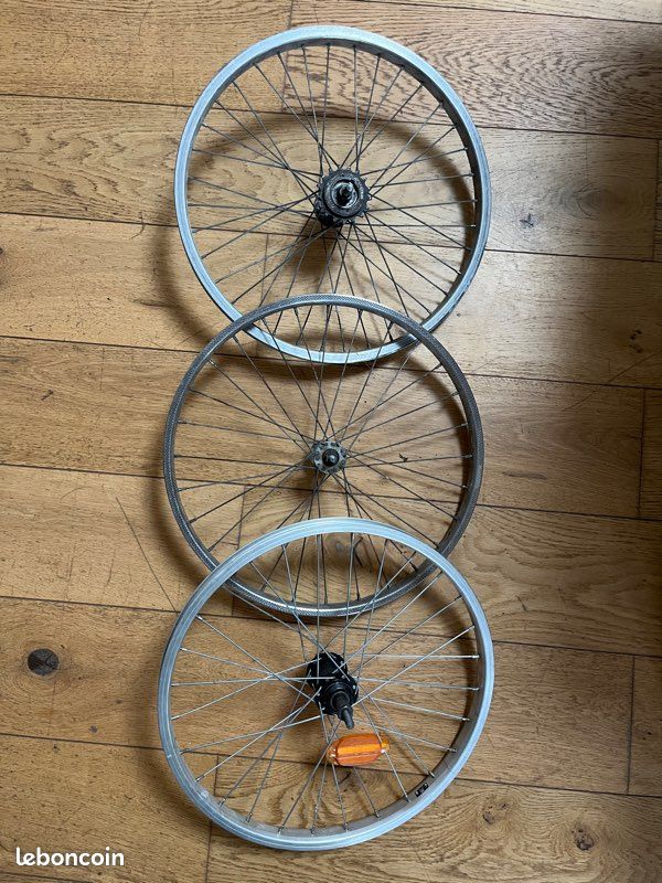 Jante Vélo Vintage NOS 319 Mm 20 Trous – Acier Allemand