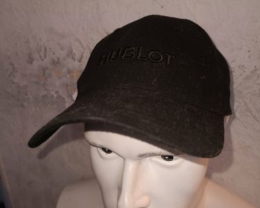 Casquette Hublot - Modèle Classique 5 Panneaux - Noir - Taille Réglable - Coton/polyester - Neuve Sans étiquette