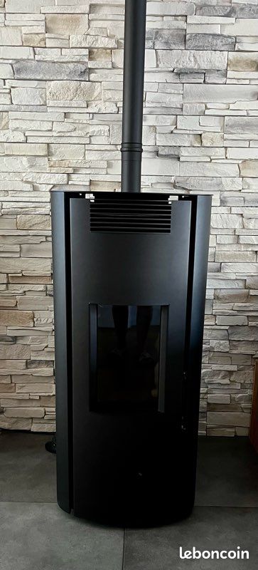 Poêle à pellets 6,4 kW (image 1)