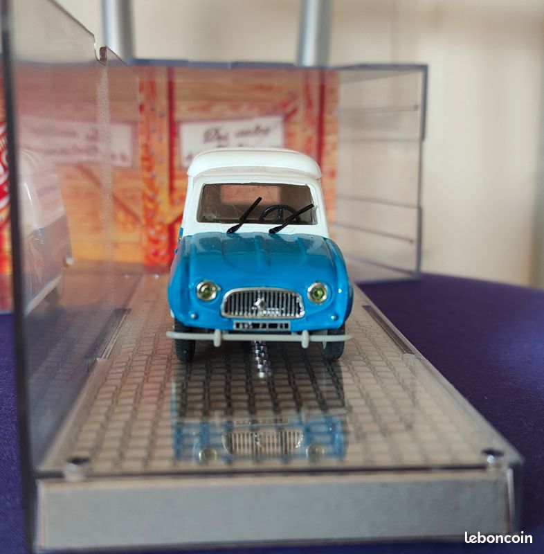 NOREV 1/43 - Fourgonnette Renault 4 Locatel - Miniature En Boîte - Occasion