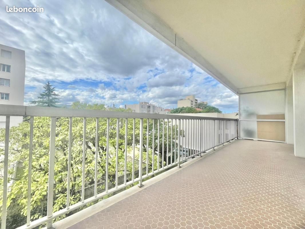Appartement 3 pièces 83 m² · à Valence · 83 m² · 930 €/mois