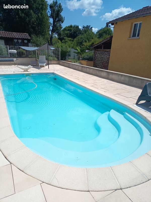 Maison 10 pièces 458 m² · à Saint-Étienne-sur-Chalaronne · 458 m² · 499 000 €
