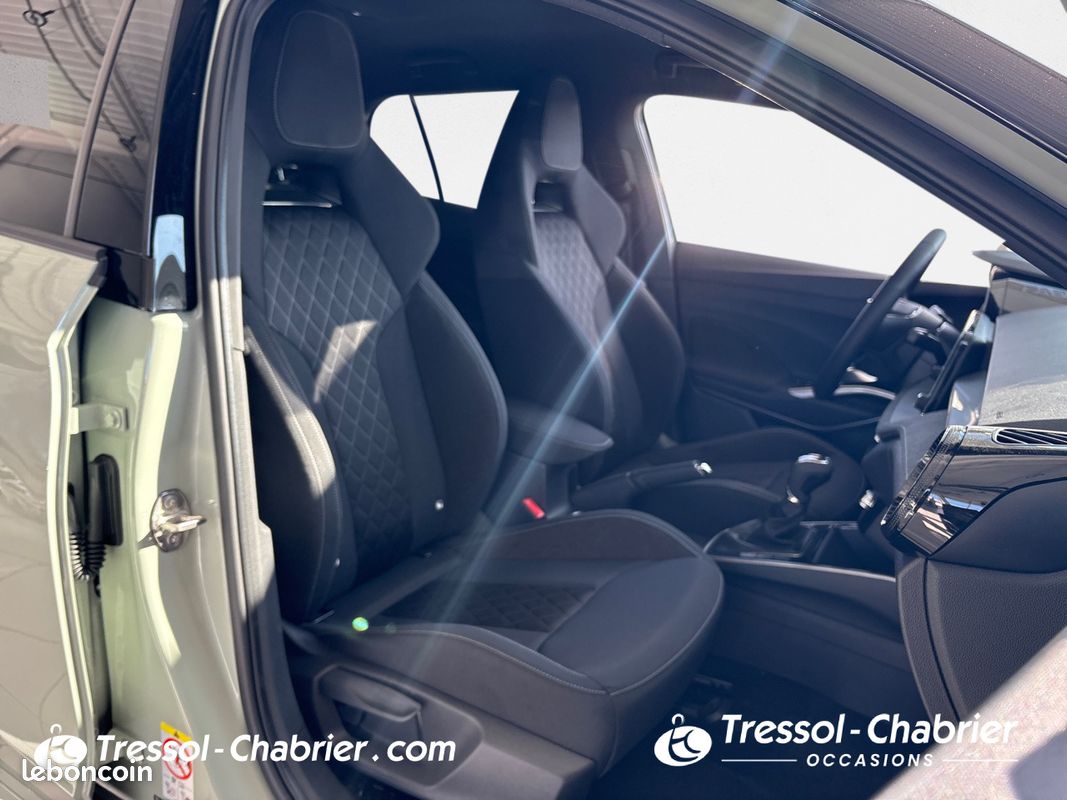 SKODA Fabia 1.0 TSI 116 ch EVO 2 DSG7 Monte-Carlo (image 20)
