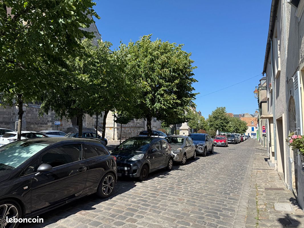 Appartement 1 pièce 33 m² · à Étampes · 33 m² · 72 500 €