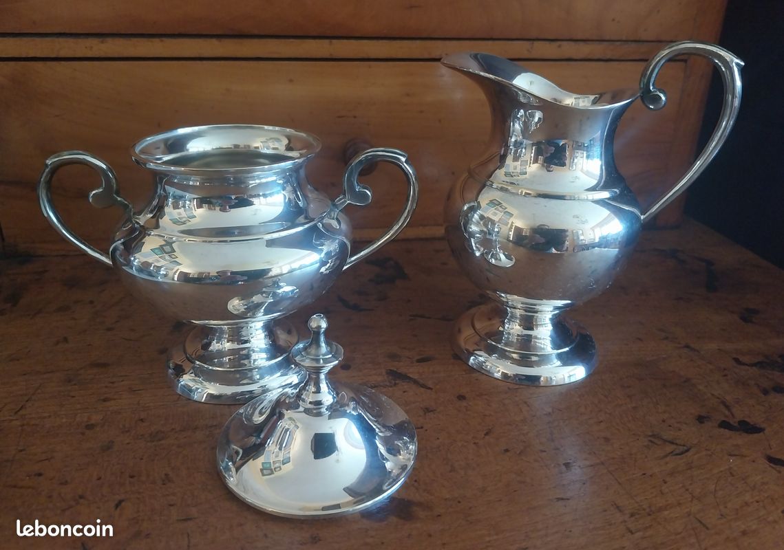 SHAKER ANGLAIS EN métal argenté EPNS EUR 59,00 - FR