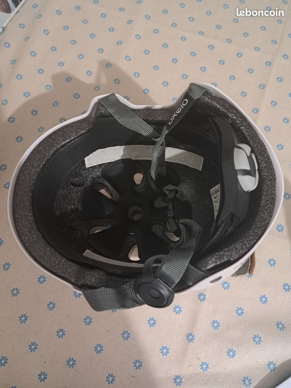 Casque vélo/roller/trotinette S neuf (image 4)