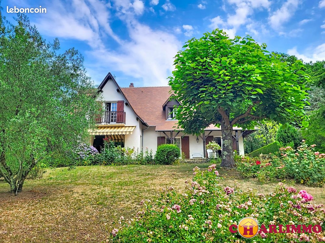 Maison 5 pièces 186 m² · à Saint-Junien · 186 m² · 343 200 €