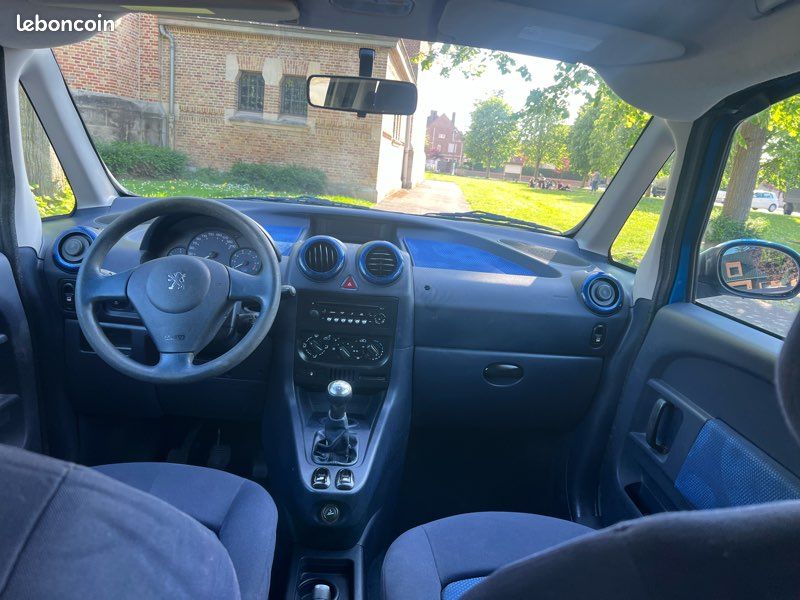 Peugeot 1007 1.4 Dolce (image 5)