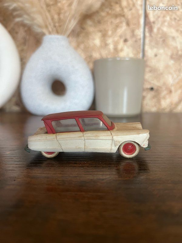 Minialuxe Punch 1/43 – Citroën Ami 6 Berline (Bordeaux) – Eligor – Collection