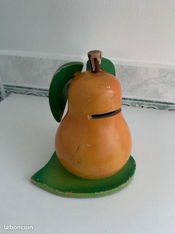 Ancien Jouet Tirelire En Bois Forme Poire, Made In France FMF, Années 60