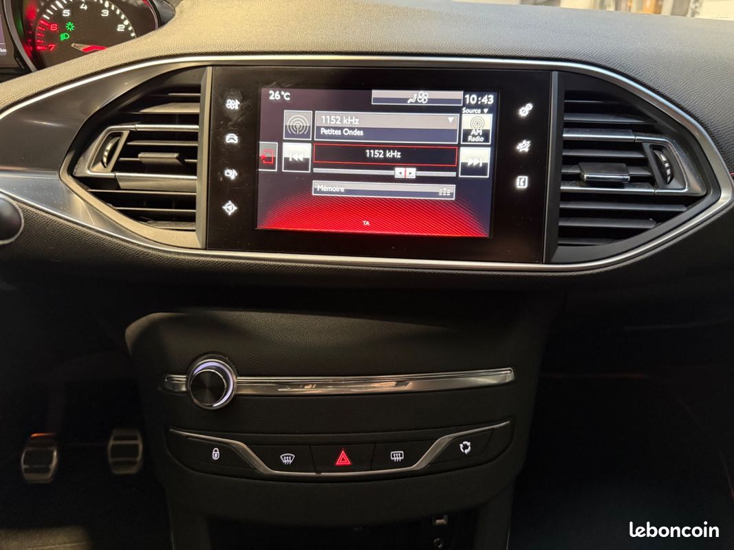 PEUGEOT 308 1.6 THP 270ch GTI BY-PEUGEOT-SPORT (image 24)