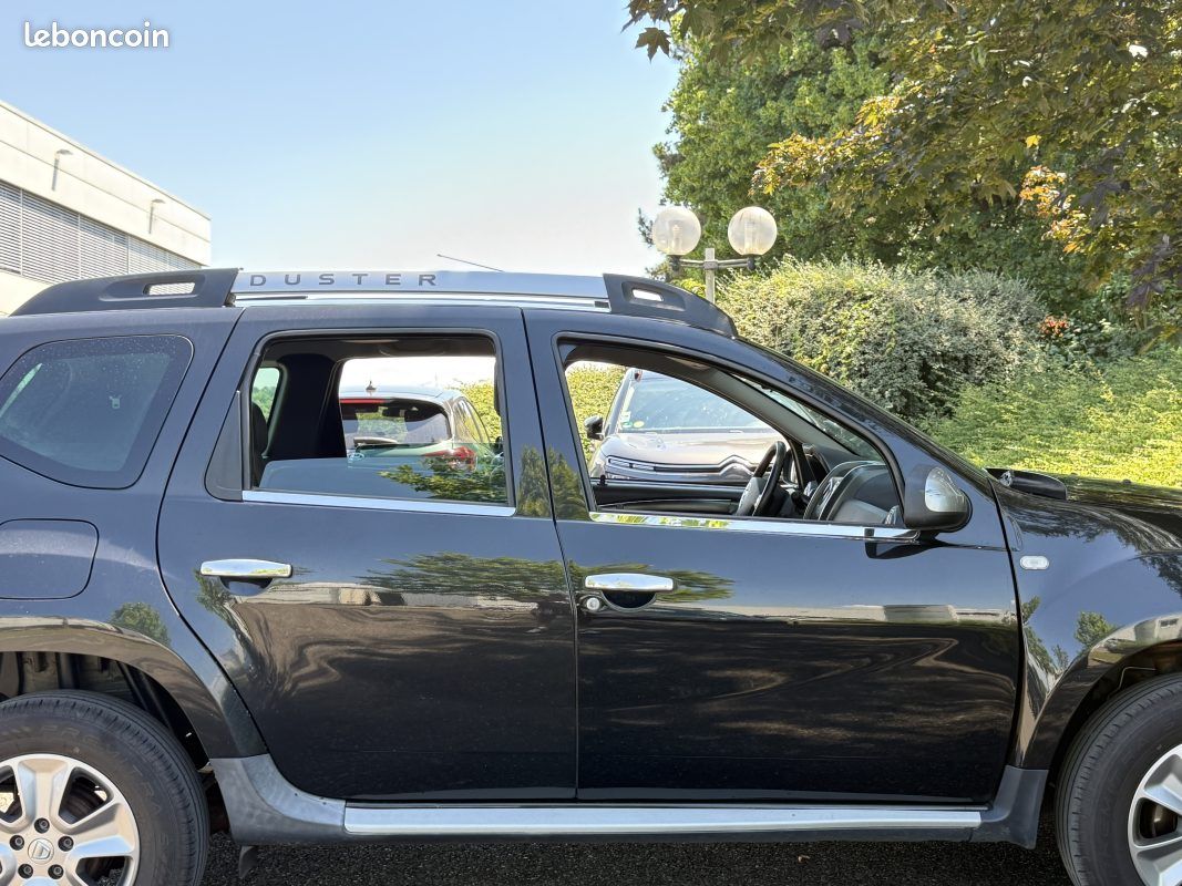 DACIA Duster 1.2l 125ch Ambiance 4X2 Garantie 6 Mois (image 4)