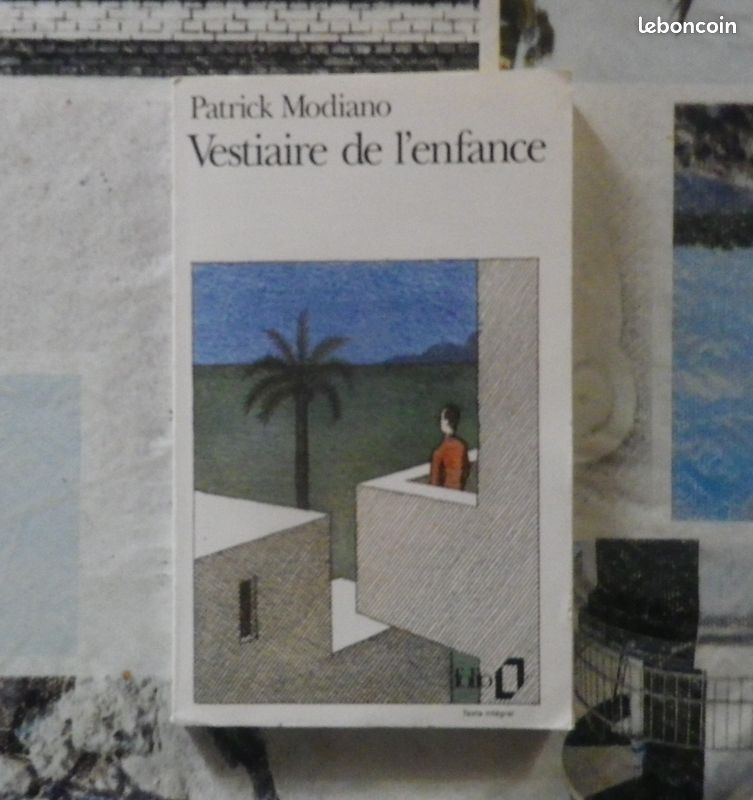 VESTIAIRE DE L'ENFANCE de Patrick MODIANO Ed. Folio 2253 (image 1)