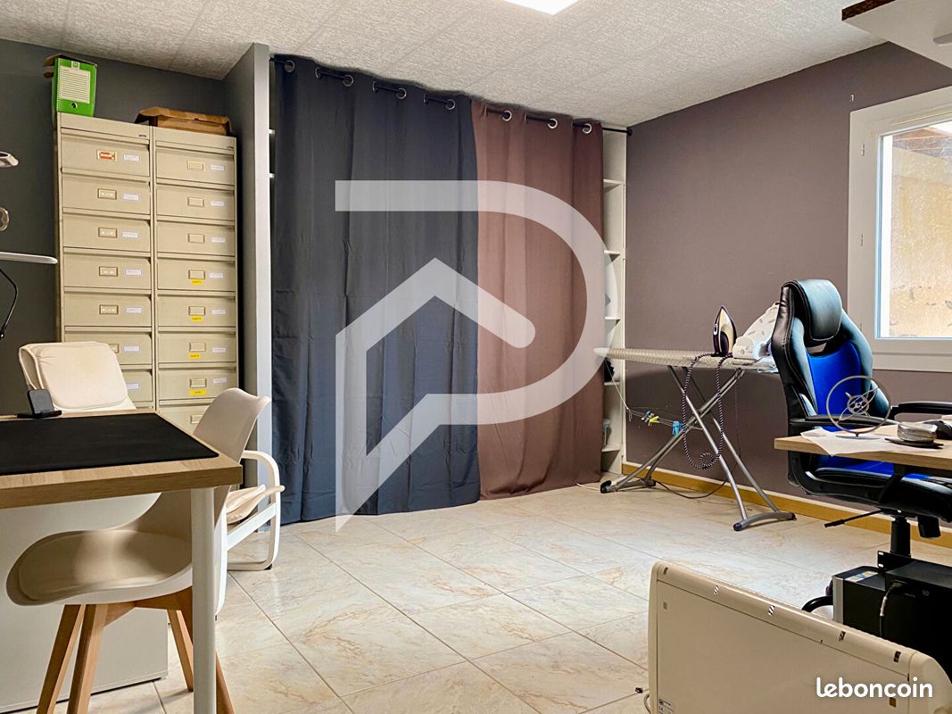 Maison 8 pièces 174 m² - La Crèche 79260 (image principale 5)