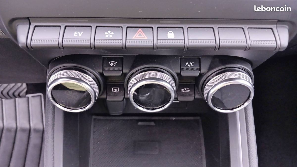 Renault clio e tech full hybrid 145 ch gsr2 techno (image 25)