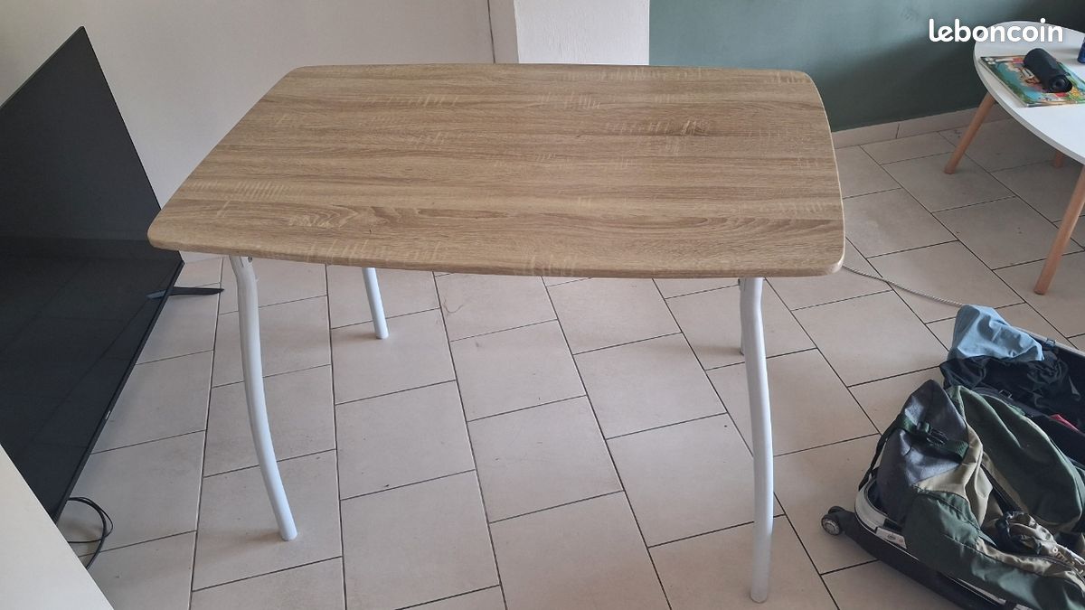 Table (image 1)