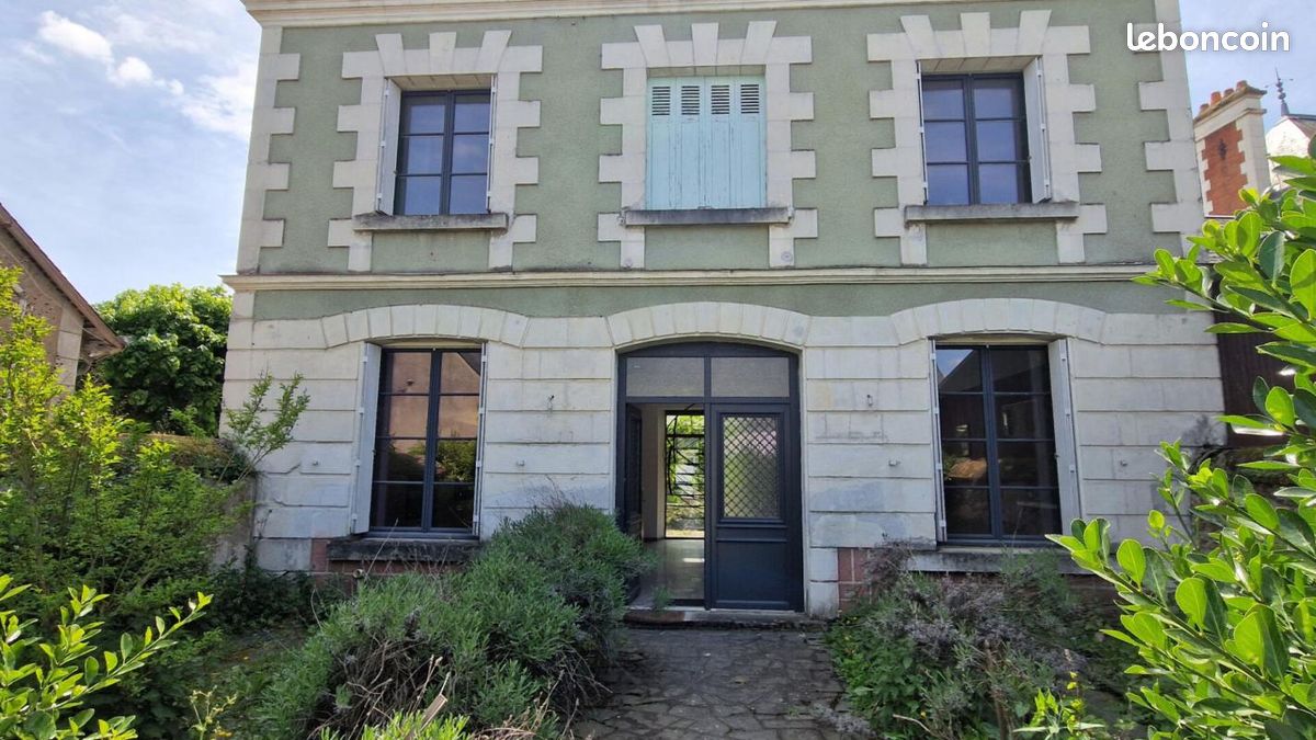 Maison 7 pièces 133 m² · à Saint-Branchs · 133 m² · 249 900 €