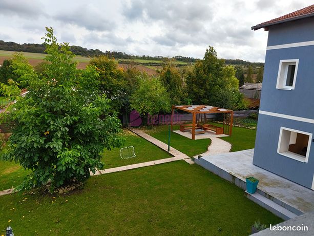 Maison 9 pièces 260 m²