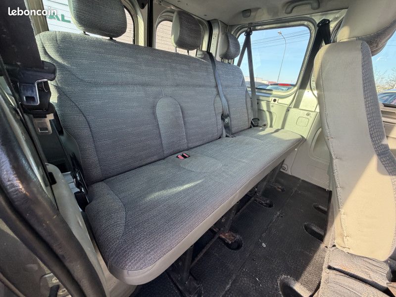 Renault TRAFIC II PASSENGER L1H1 1000 2.0 DCI 90CH AUTHENTIQUE (image 16)