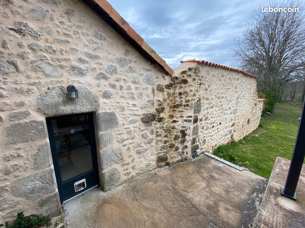 Maison 5 pièces 170 m² · à Busserolles · 170 m² · 210 000 €