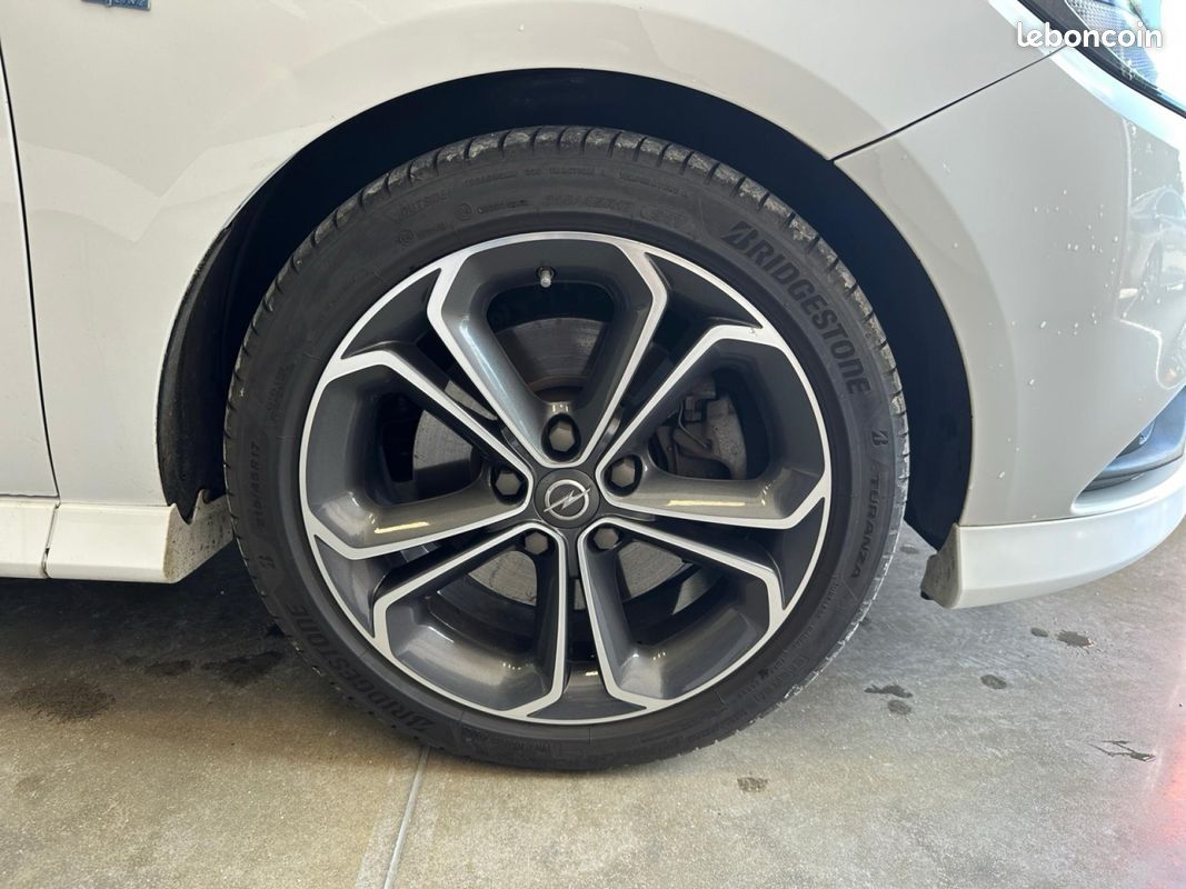 OPEL CORSA 1.4i Turbo - 150 S&S OPC LINE (image 18)
