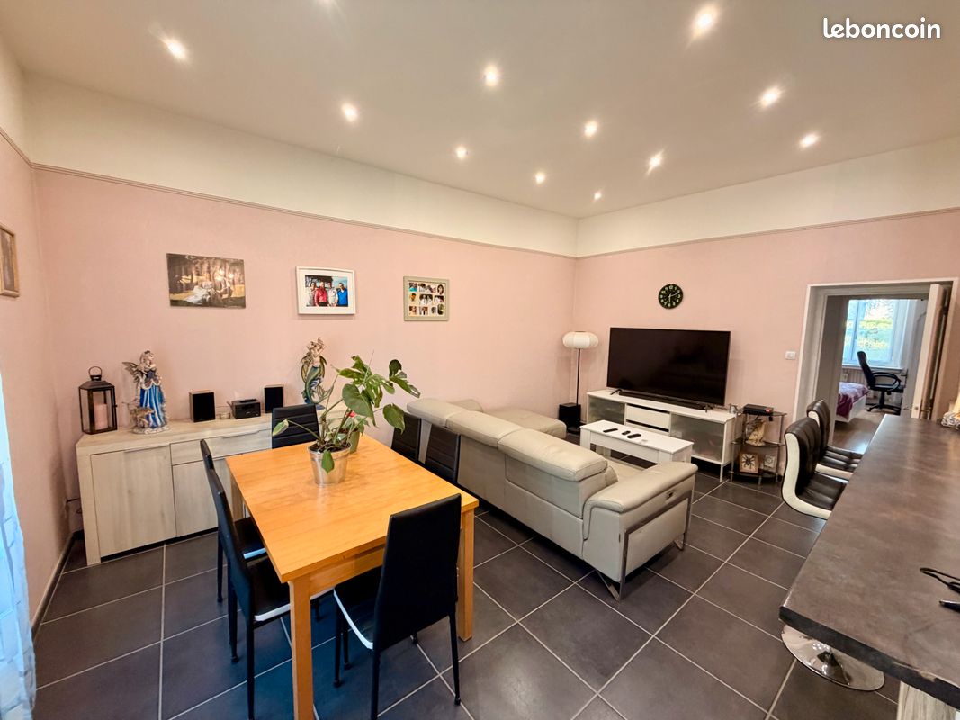 Appartement 3 pièces 78 m² · à Saint-Chamond · 78 m² · 129 000 €