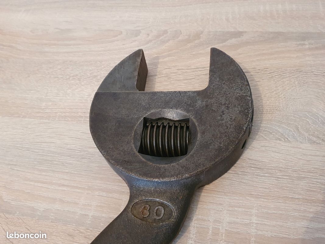 Cle A Molette Facom 101 À VENDRE! - FR
