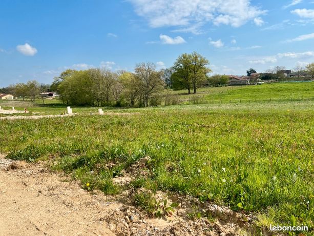 Terrain 360 m² Marboz