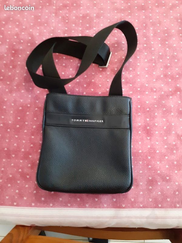 Sacoche Tommy Hilfiger (image 1)